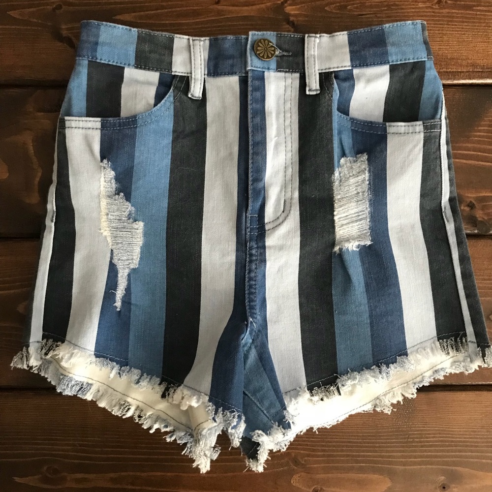 Show Me Your Mumu Shorts